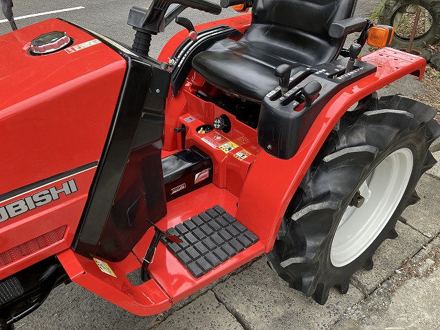 三菱 中古トラクター MT155 新品ハンマーナイフモアMK125付 | 草刈機.com